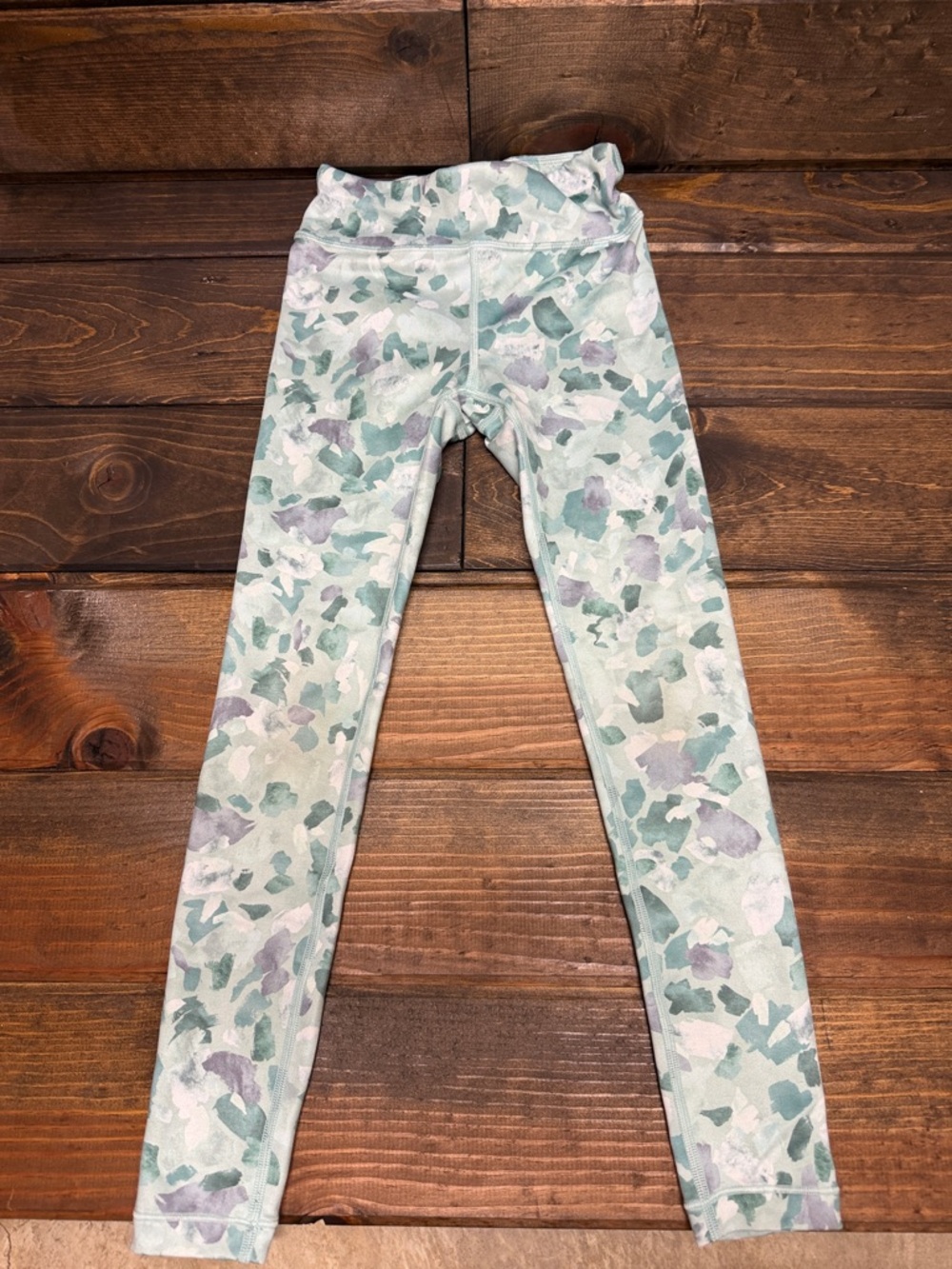 Athleta Girls' Mint & Light Green Floral Camo Leggings